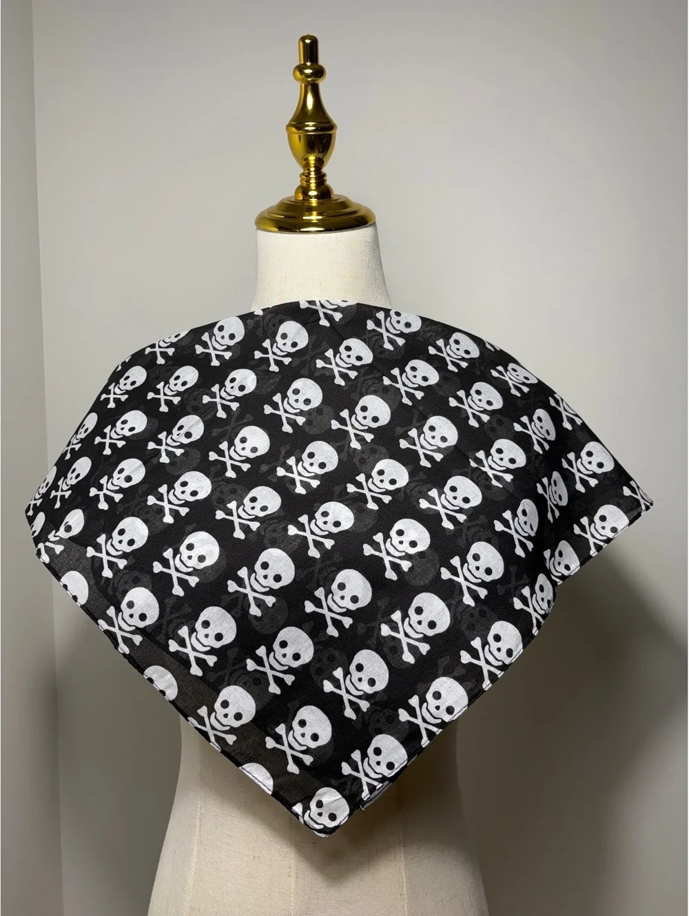 Black Skull and Crossbones Pattern Lightweight Women's Scarf - New Without Tags